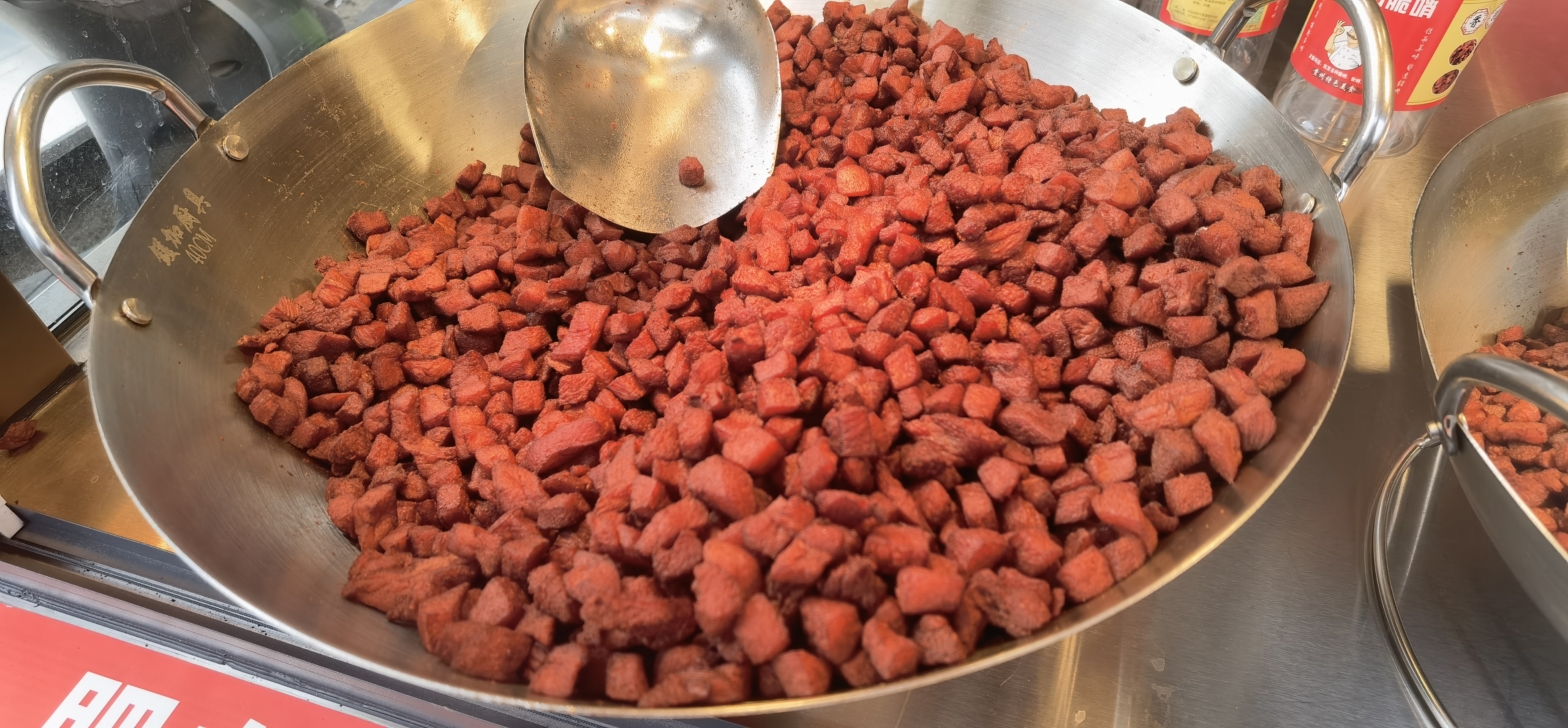 贵州特产贵阳织金肥瘦脆哨五花肉丁精哨软哨零食猪油渣解馋小零食